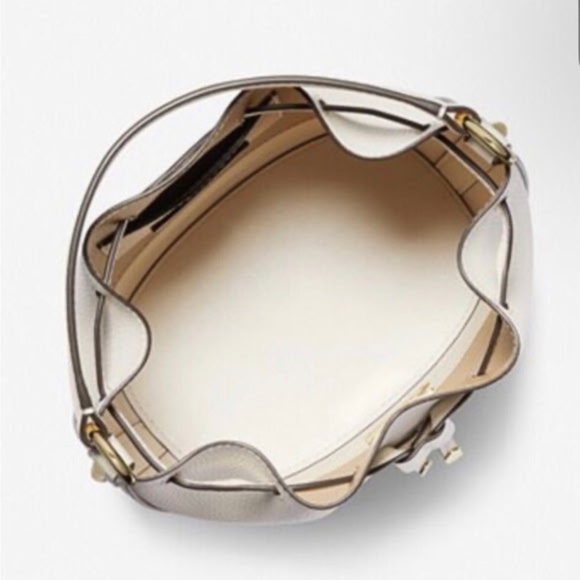 Michael Kors bucket bag - Picture 9 of 9